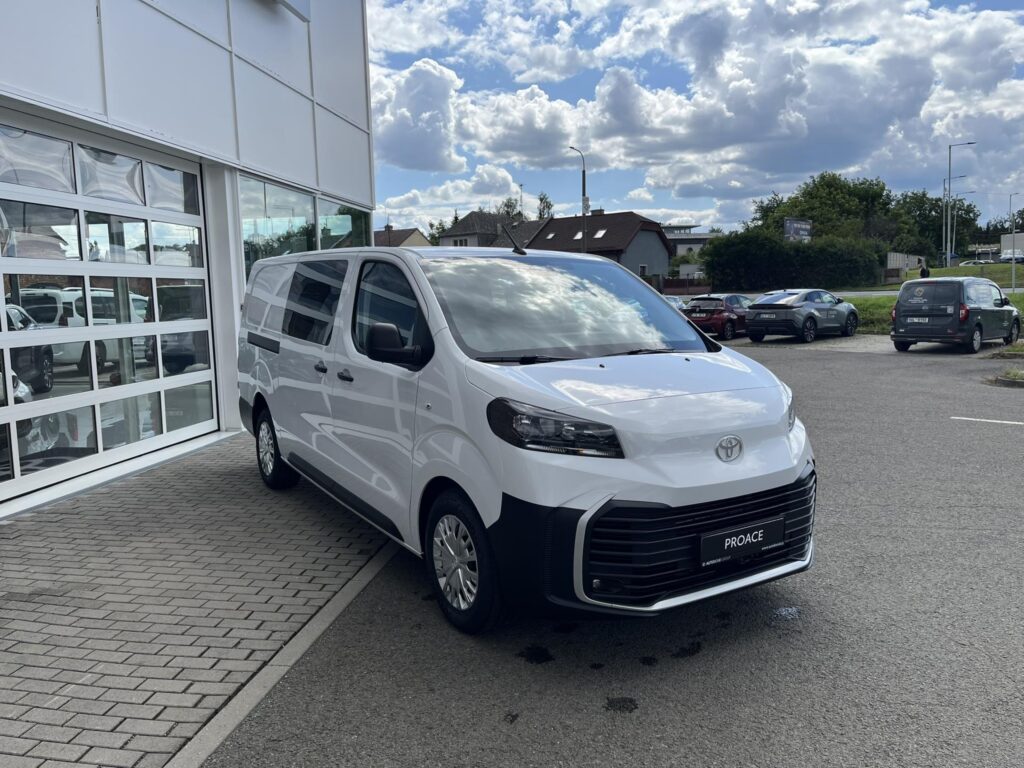 Toyota ProAce  2.2 D-4D 150k 6M/T Crew CAB 6 míst