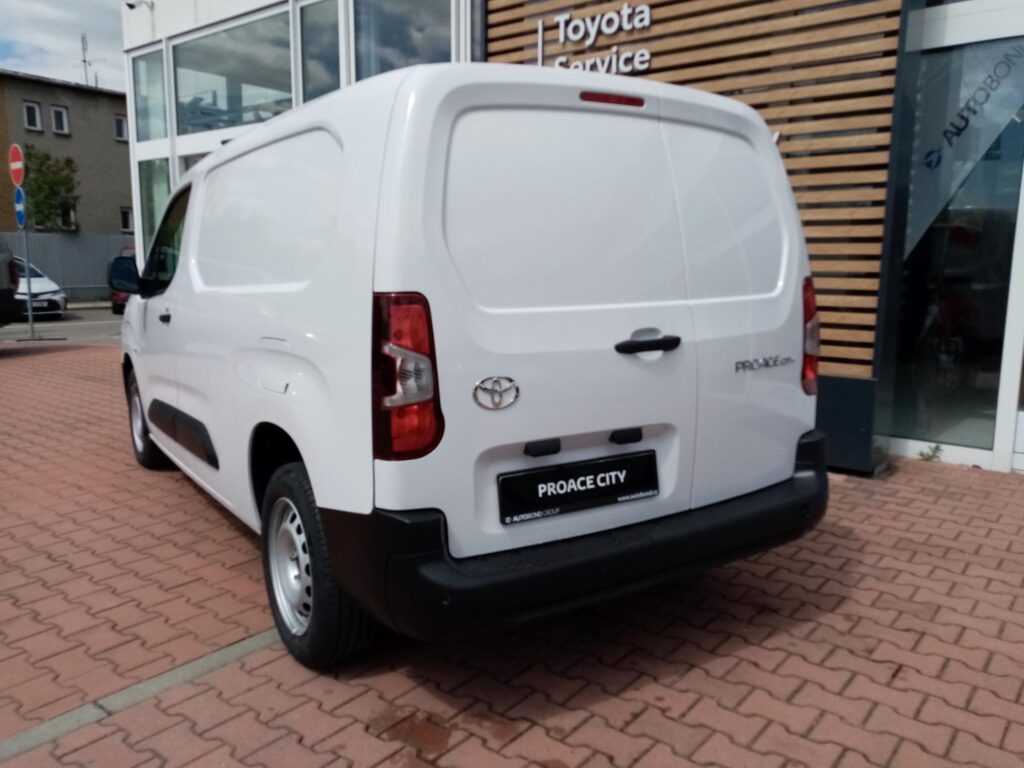 Toyota Proace City  1.5D 6MT LWB Active SmartCargo