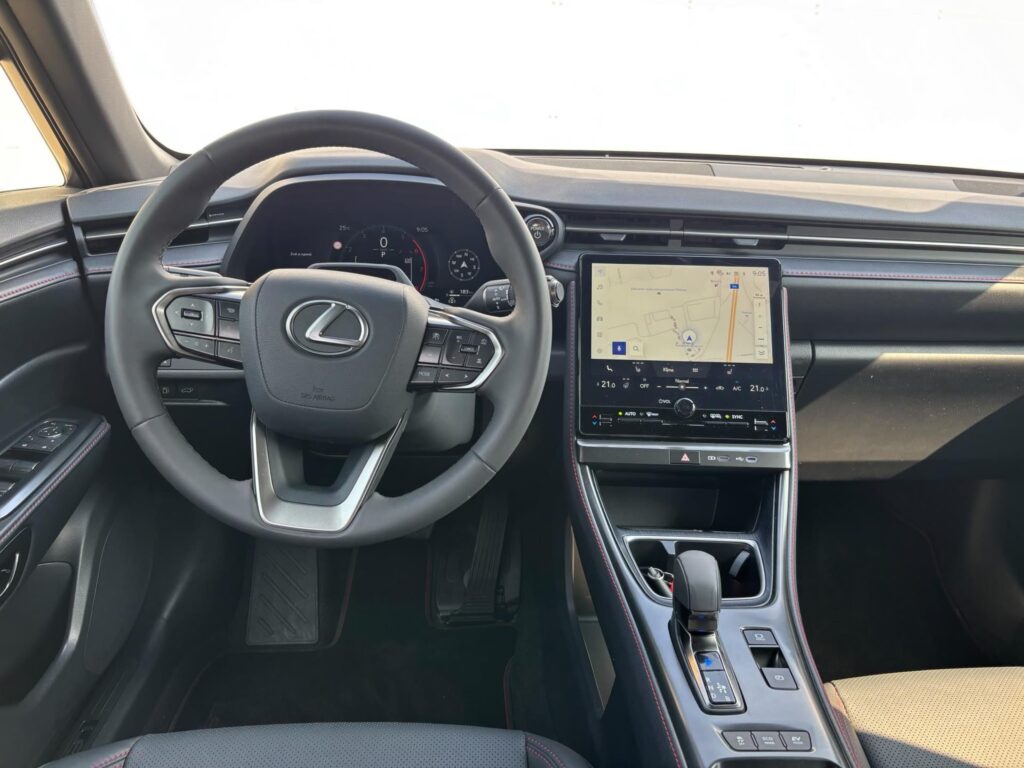 Lexus LBX  1.5 HSD e-CVT Emotion Tech