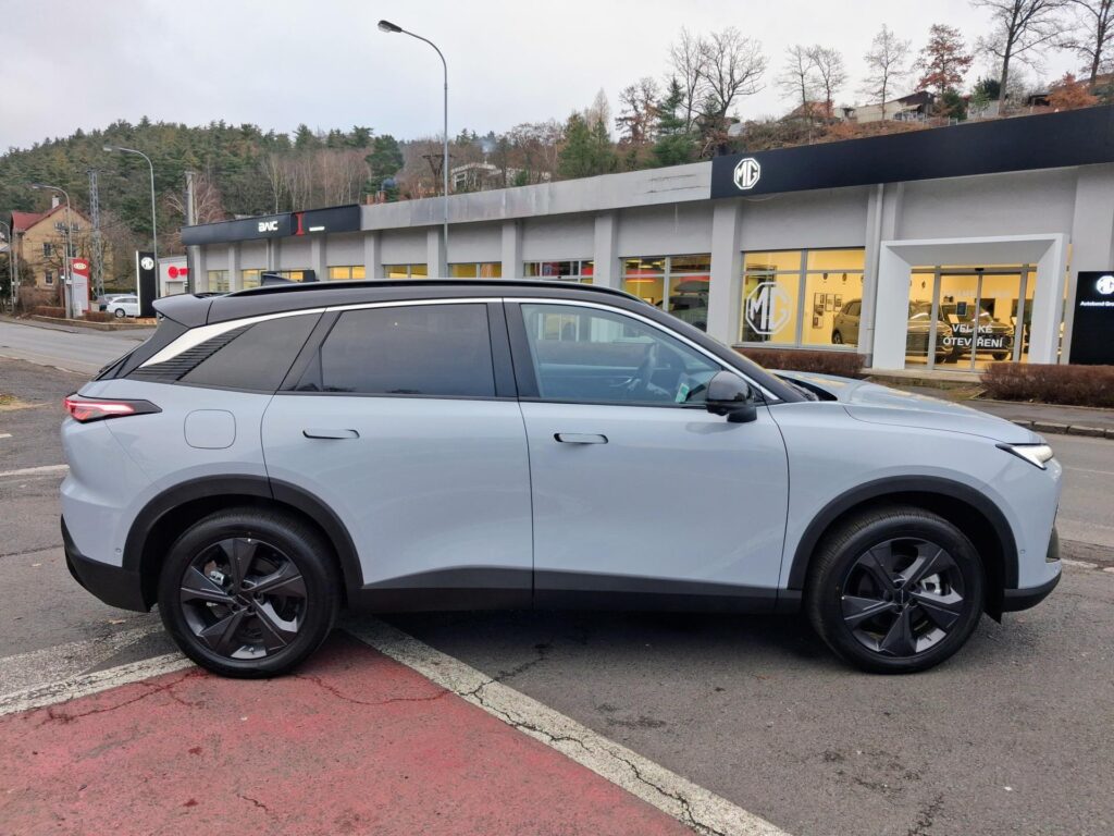 BAIC X55  ALL IN 1.5T 130kW 4×2 7DCT
