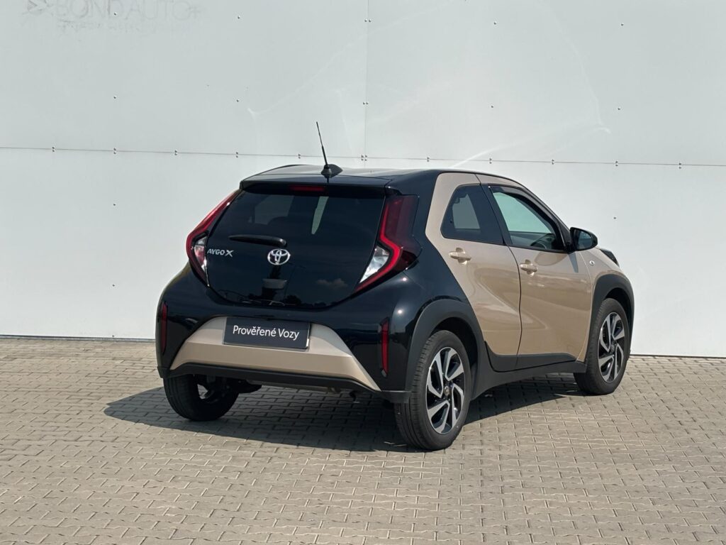 Toyota Aygo X  1.0 VVT-i X-play Style AT