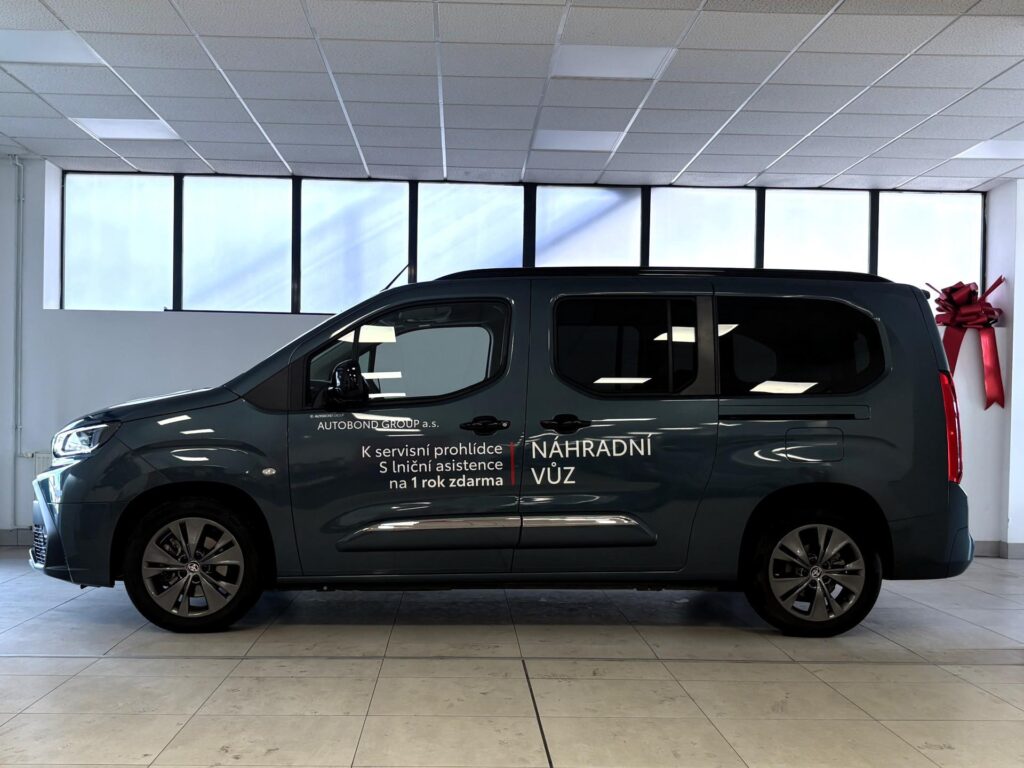 Toyota ProAce  Full Electric, Family, 4x2 E-Toggle