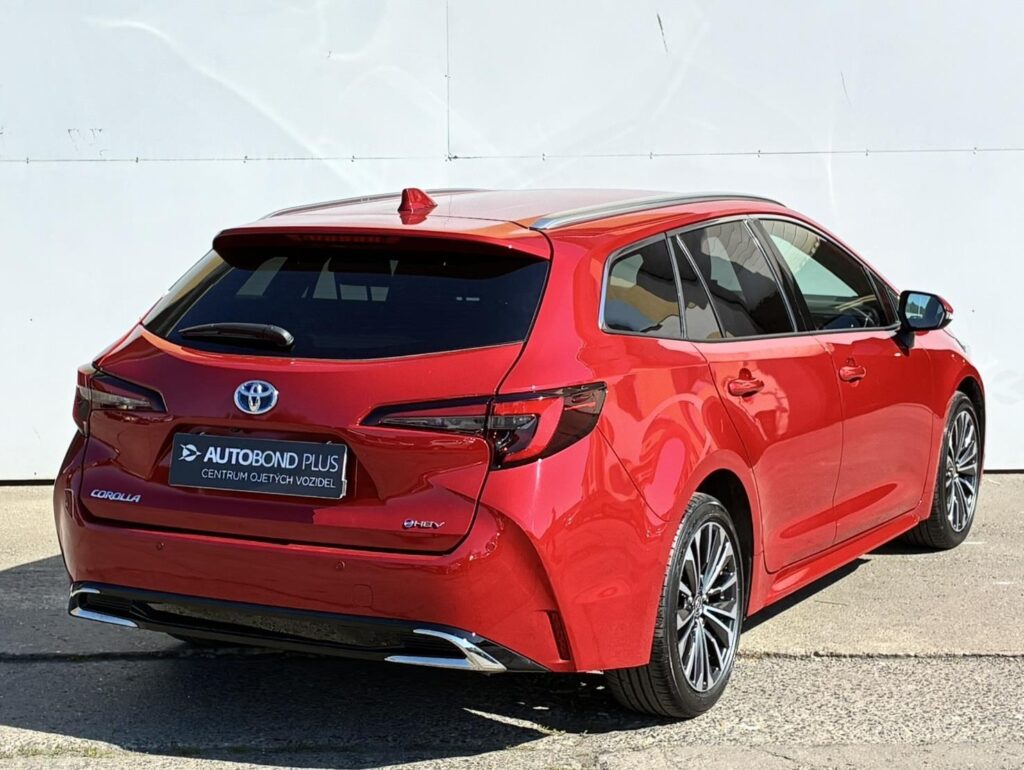 Toyota Corolla  1.8 HSD 140k e-CVT Style