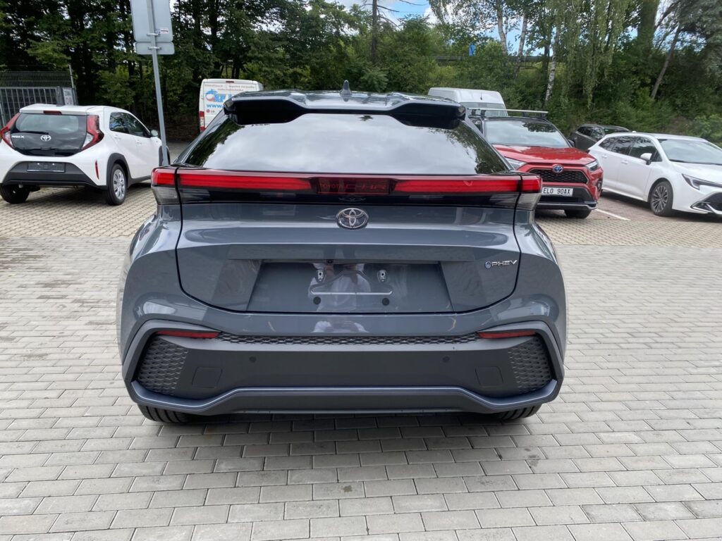 Toyota C-HR  2.0 PHEV STYLE
