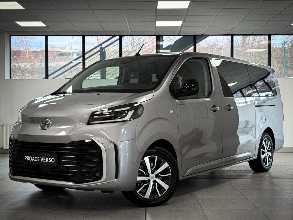 Toyota ProAce  2.2L Diesel , 8 st. Family