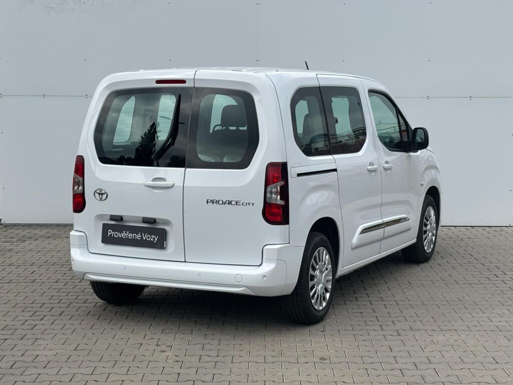 Toyota Proace City Verso  1.2T 110k Short Business