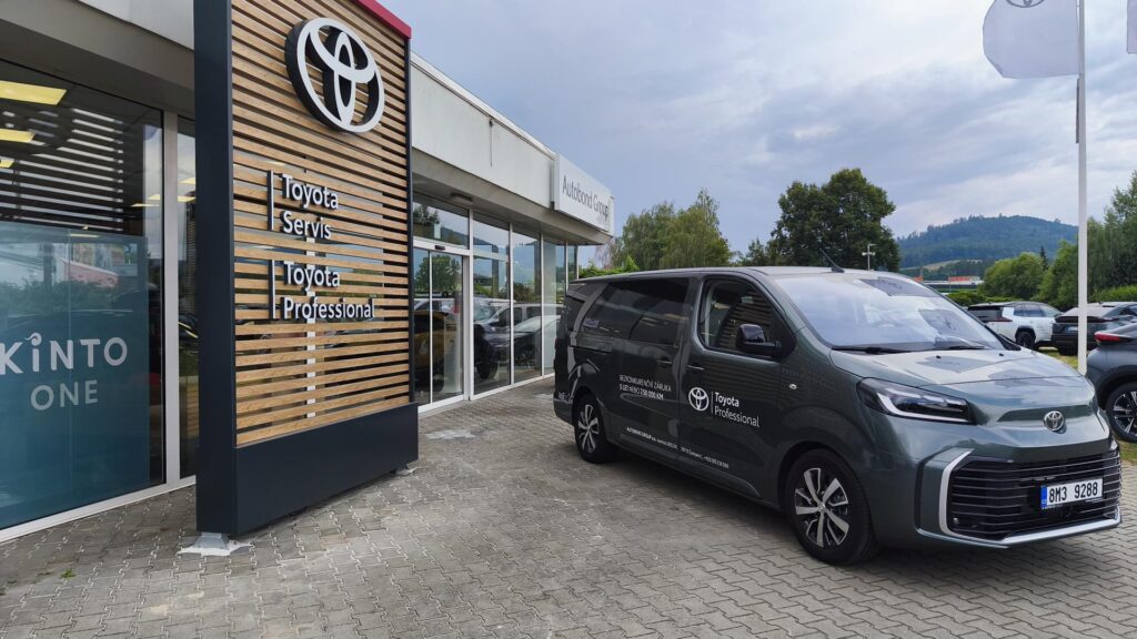 Toyota Proace Verso  2.2 8AT FAMILY WEBASTO EXECUTIVE