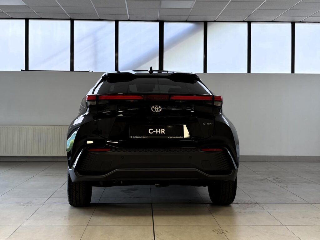 Toyota C-HR  2.0L HEV CVT Executive Premiere Edition 4×4 + ZIMNÍ KOMPLETY ZDARMA
