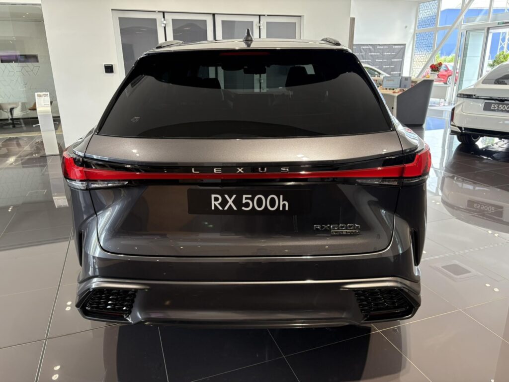 Lexus RX 500h  RX 500h F SPORT + panoramic roof