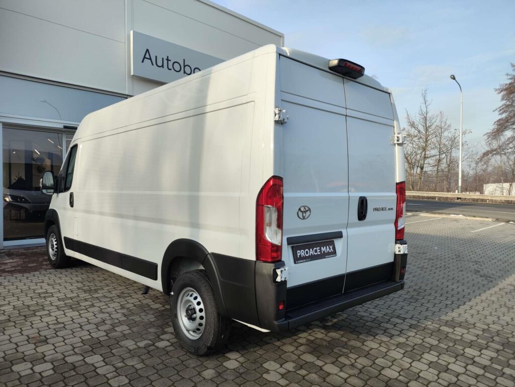 Toyota Proace Max  2.2 D 140 HP 6 MT L3H2 Active
