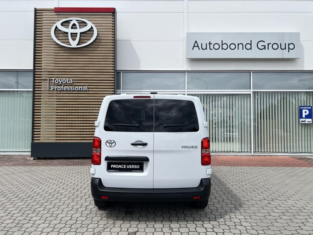Toyota Proace Verso  2.2D 150HP 6MT Combi 8S