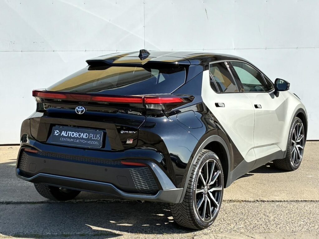 Toyota C-HR  2.0 PHEV e-CVT GR-Sport Dynamic