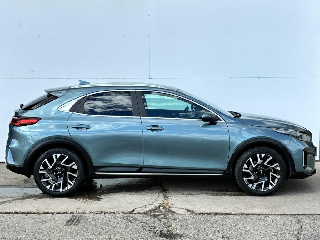 KIA XCeed  1.5 T-GDi 117kW Exclusive