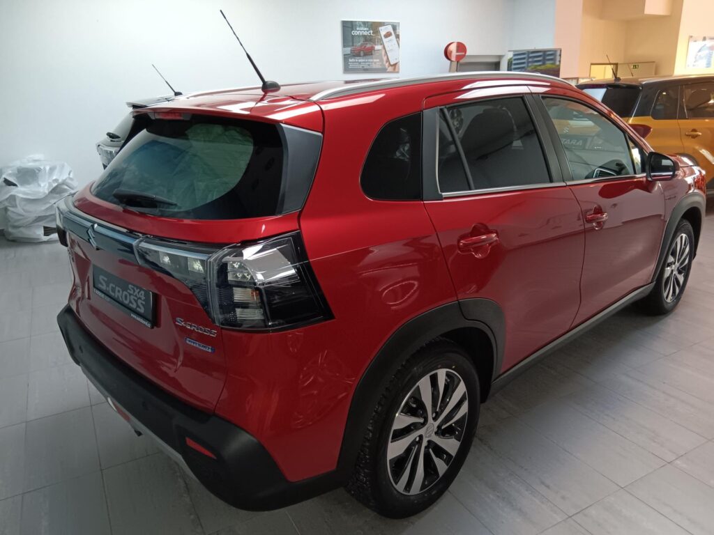 Suzuki S-Cross  ELEGANCE 1,4 HYBRID A/T 4x2