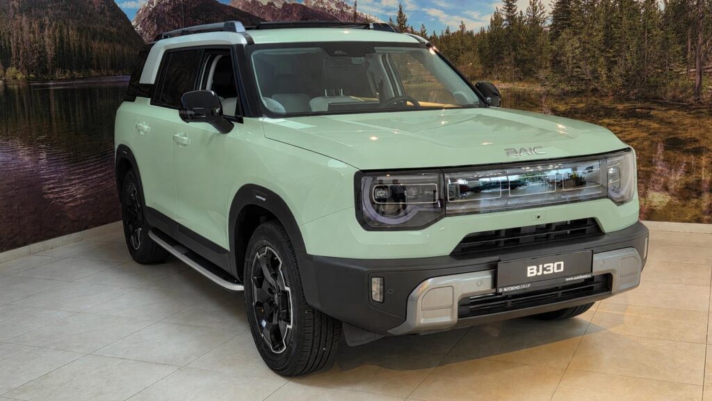 BAIC BJ30  HEV 1.5T 209kW 2DHT 4x4 ALL IN
