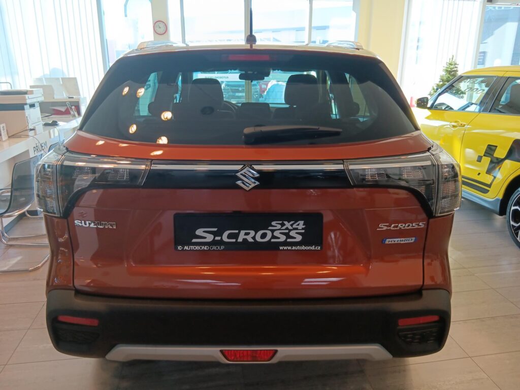 Suzuki S-Cross  PREMIUM 1.4 HYBRID M/T 4x4