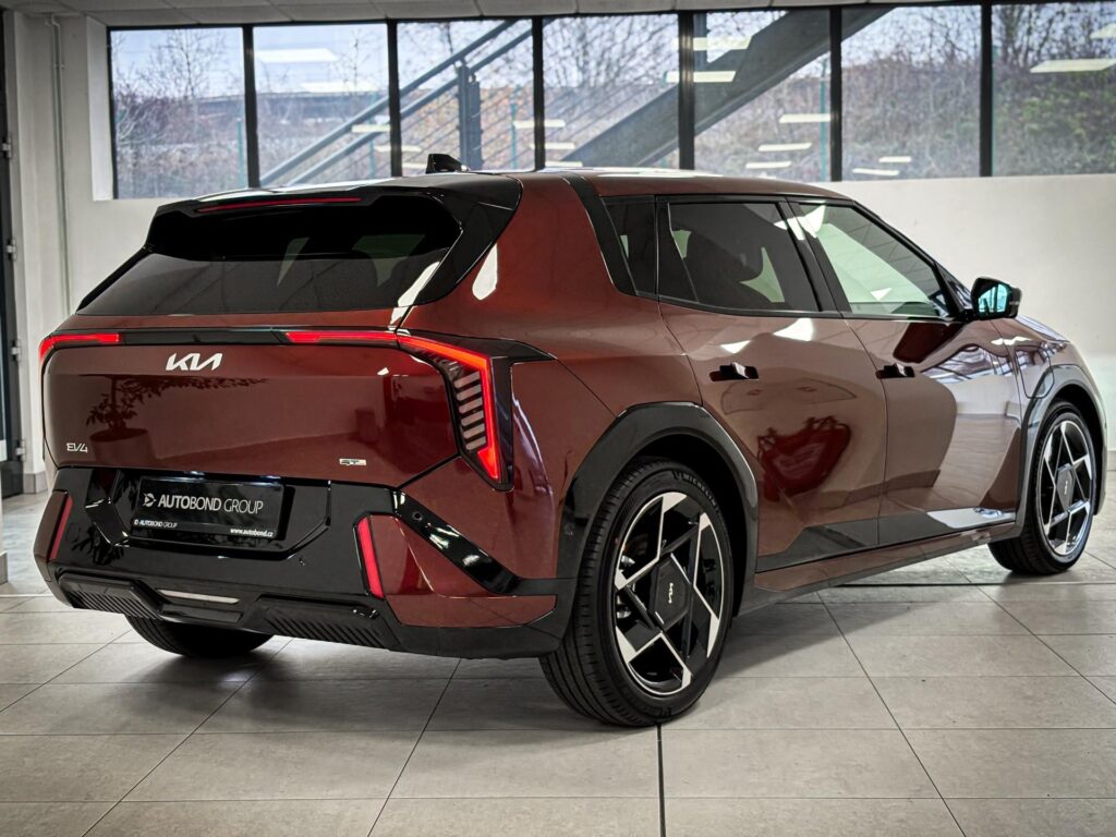 KIA EV4  GT LINE 81,4kWh+TECH+V2L