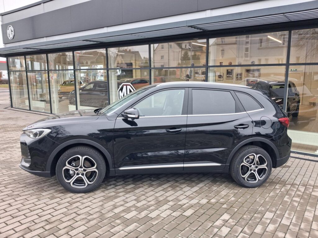 MG ZS  ELEGANCE 1.5 85kW 5MT 4x2