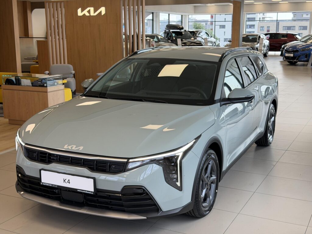 KIA K4  1,6 T-GDi 110kW 7DCT EXCLUSIVE