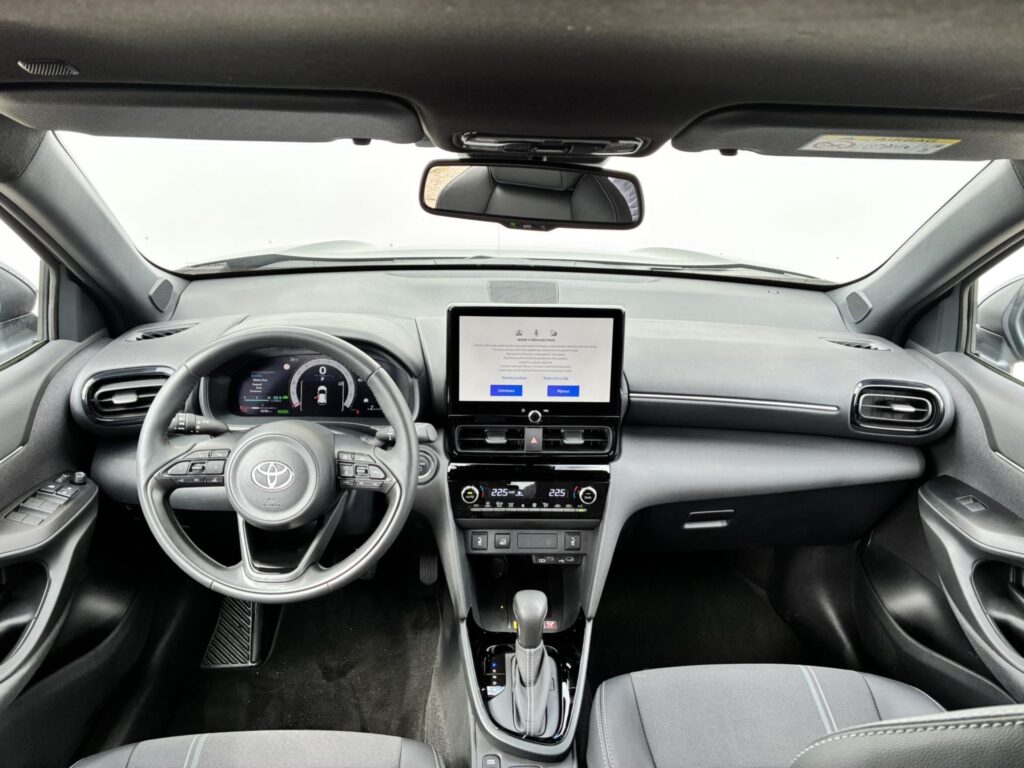 Toyota Yaris Cross  1.5 HSD 130k e-CVT AWD Executive