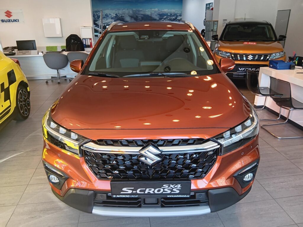 Suzuki S-Cross  PREMIUM 1.4 HYBRID M/T 4x4