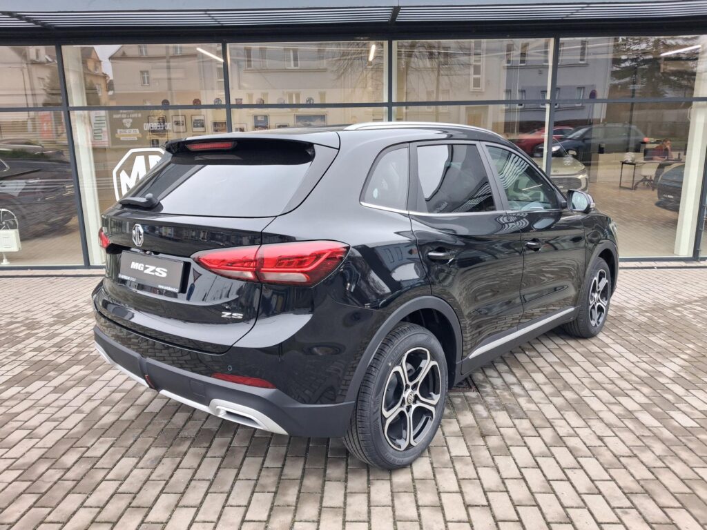 MG ZS  ELEGANCE 1.5 85kW 5MT 4x2