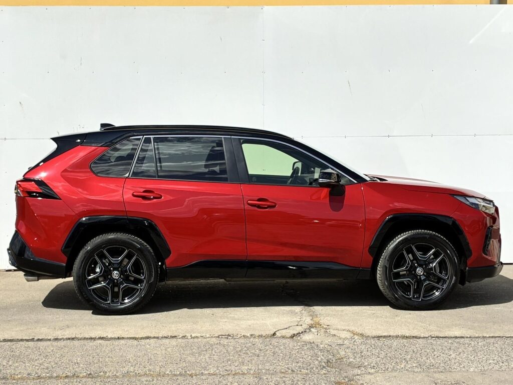 Toyota RAV4  2.5 HSD e-CVT AWD GR-Sport Tažné