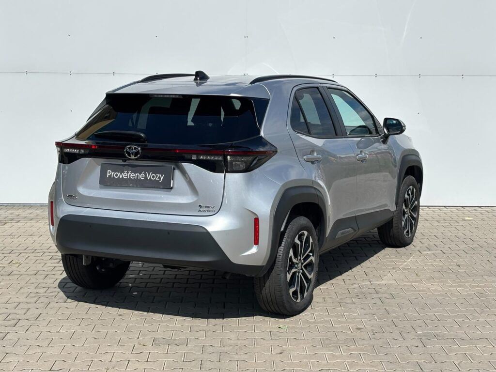 Toyota Yaris Cross  1.5 HSD e-CVT Style AWD