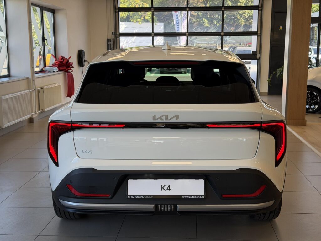 KIA K4  1,0 T-GDi GPF MHEV 7DCT EXCLUSIVE (2026)