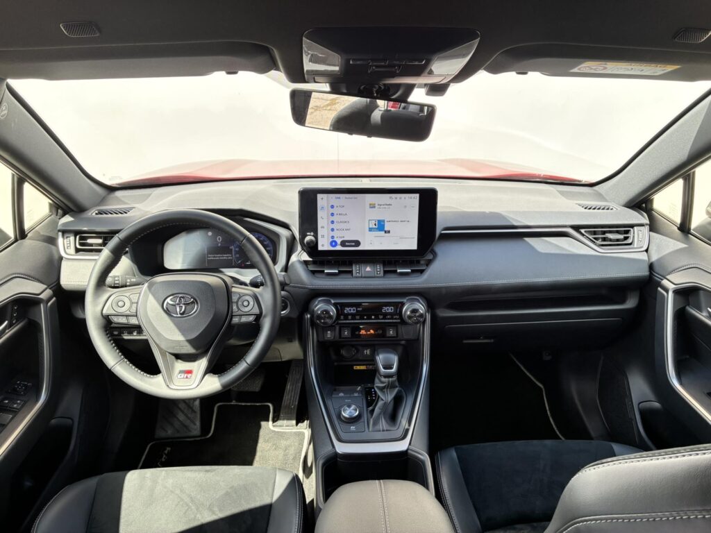 Toyota RAV4  2.5 HSD e-CVT AWD GR-Sport Tažné