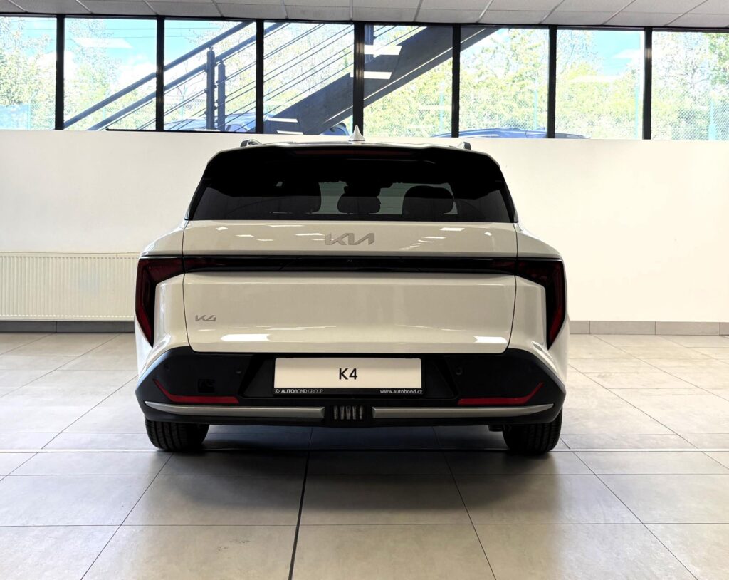 KIA K4  1,6 T-GDi GPF 7DCT EXCLUSIVE 110 KW (2026)