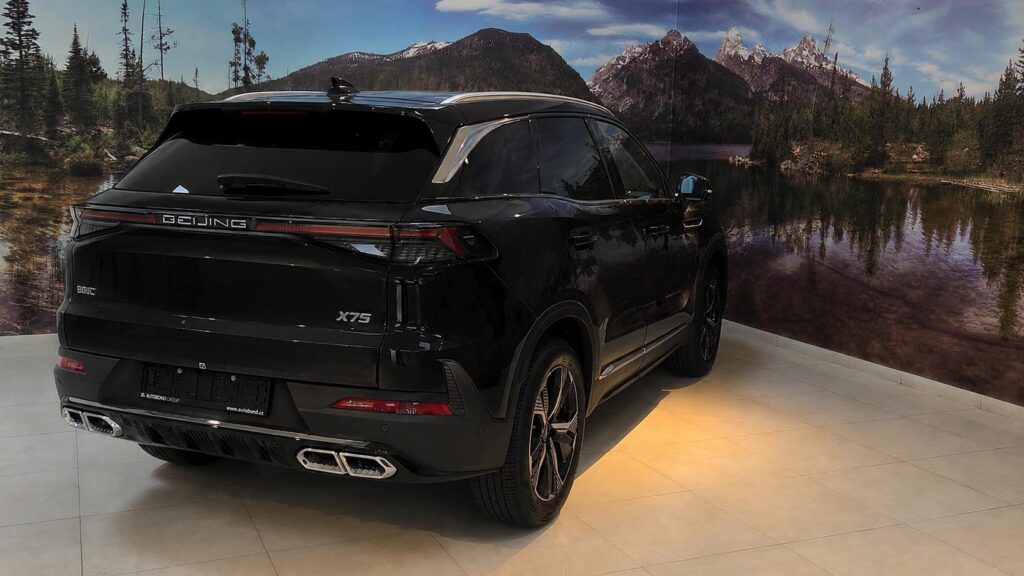 BAIC X7  1.5T 130kW 7DCT 4x2 ALL IN
