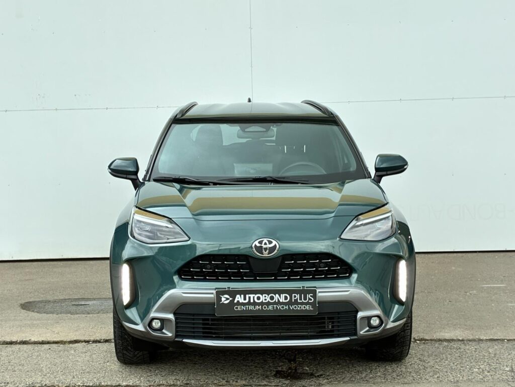 Toyota Yaris Cross  1.5 HSD 130k e-CVT AWD Executive