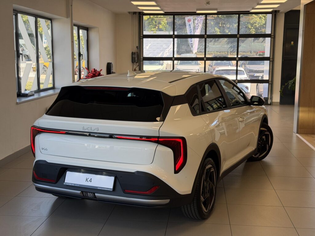 KIA K4  1,0 T-GDi GPF MHEV 7DCT EXCLUSIVE (2026)