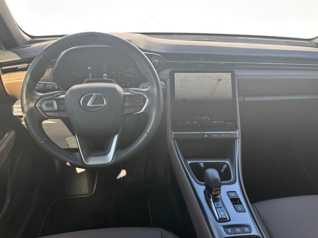 Lexus LBX  1.5 HSD e-CVT Elegant Tech