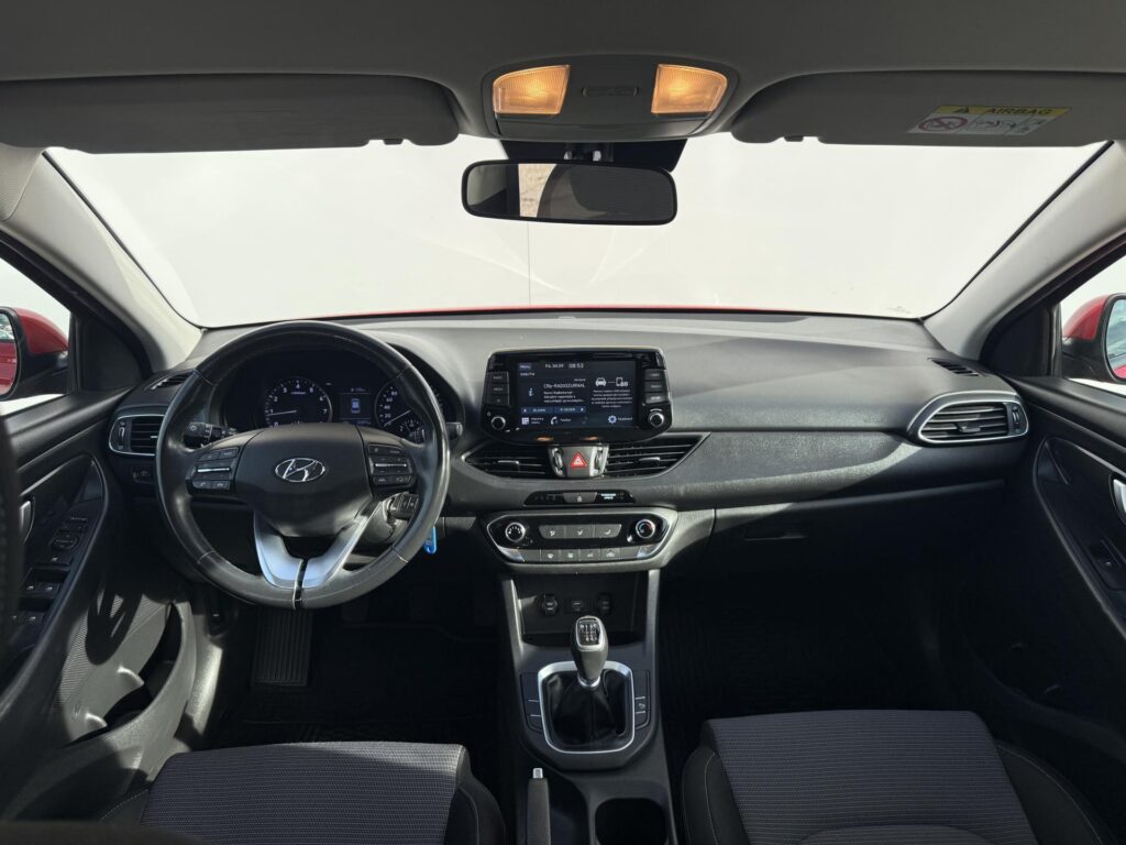 Hyundai i30  1.5 DPi 81kW Smart