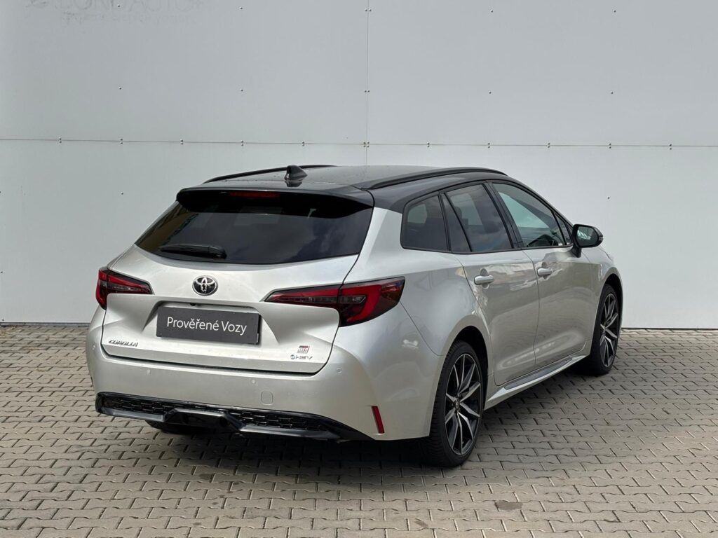 Toyota Corolla  1.8 HSD e-CVT GR Sport