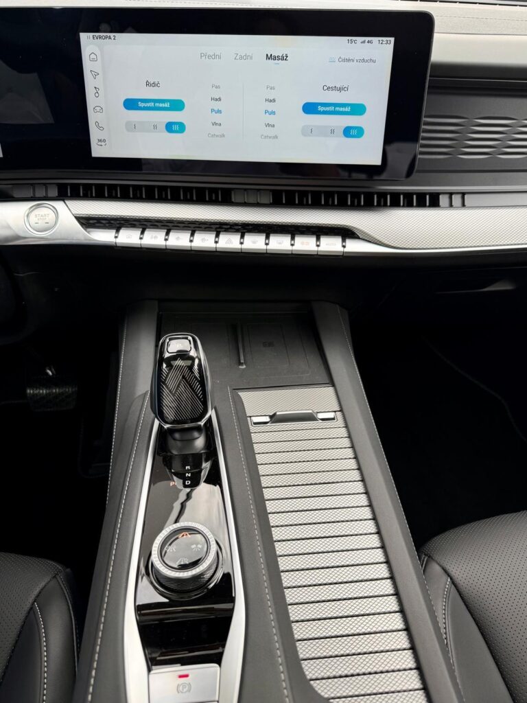 MG S9  PREMIUM 1.5TGI PHEV 220kW 1AT 4x2
