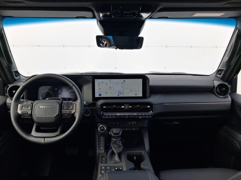 Toyota Land Cruiser  2.8 D-4D 6AT Executive MHEV AWD Skyview