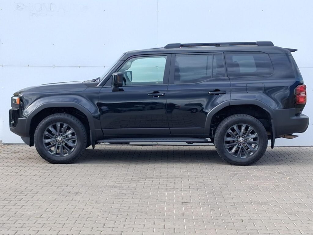 Toyota Land Cruiser  2.8 D-4D 6AT Executive MHEV AWD Skyview