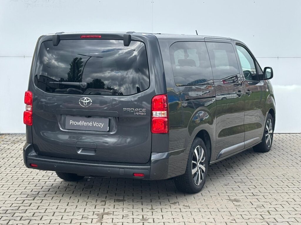 Toyota Proace  2,0 D-4D 8AT L2 Family Webasto