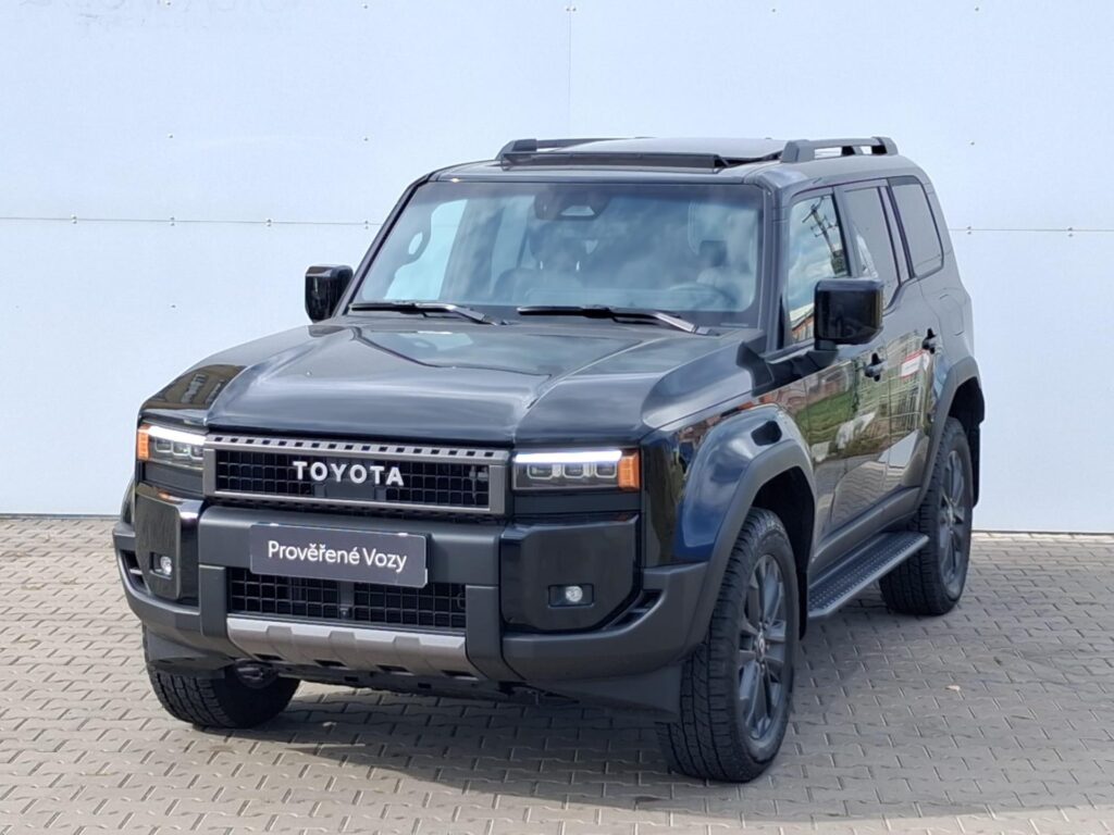 Toyota Land Cruiser  2.8 D-4D 6AT Executive MHEV AWD Skyview