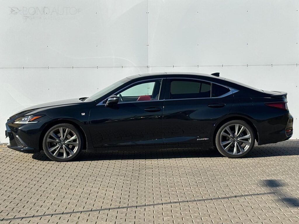 Lexus ES  2,5 HSD e-CVT F-Sport