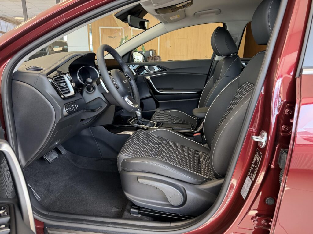 KIA XCeed  1,6 T-GDi 7DCT EXCLUSIVE WINT