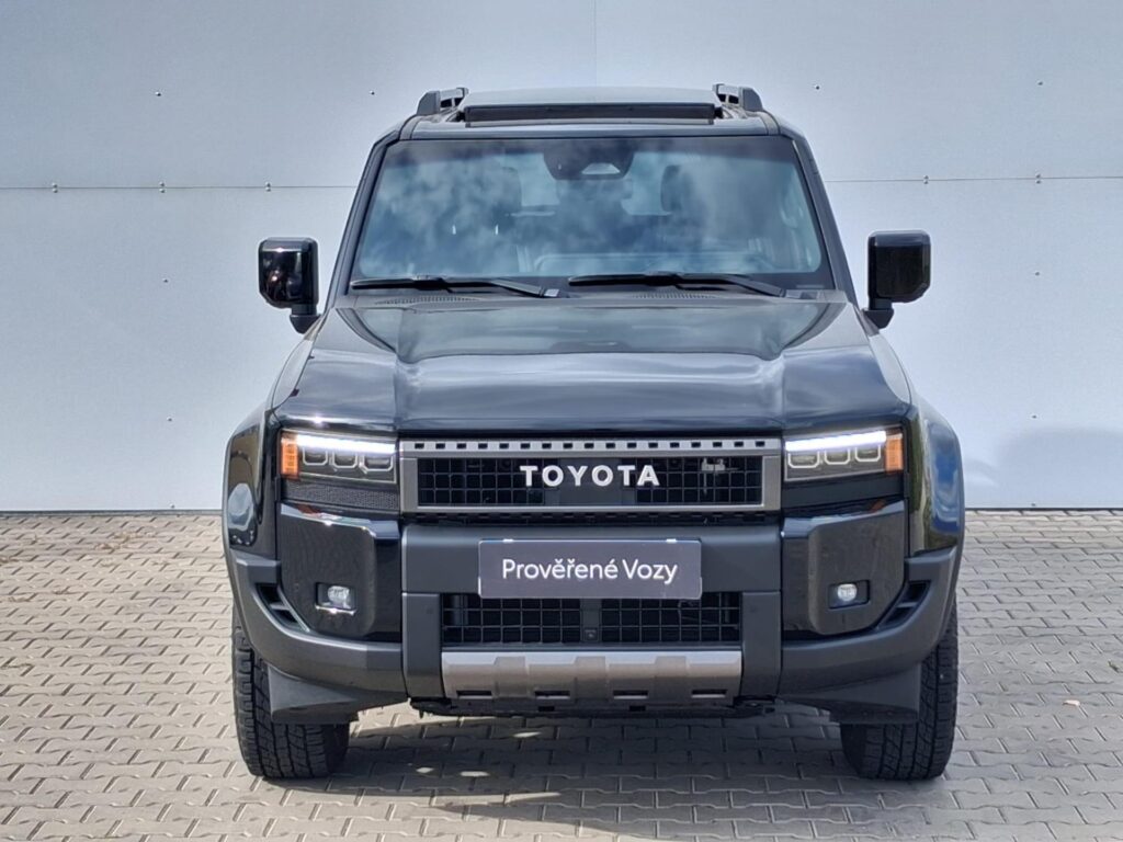 Toyota Land Cruiser  2.8 D-4D 6AT Executive MHEV AWD Skyview