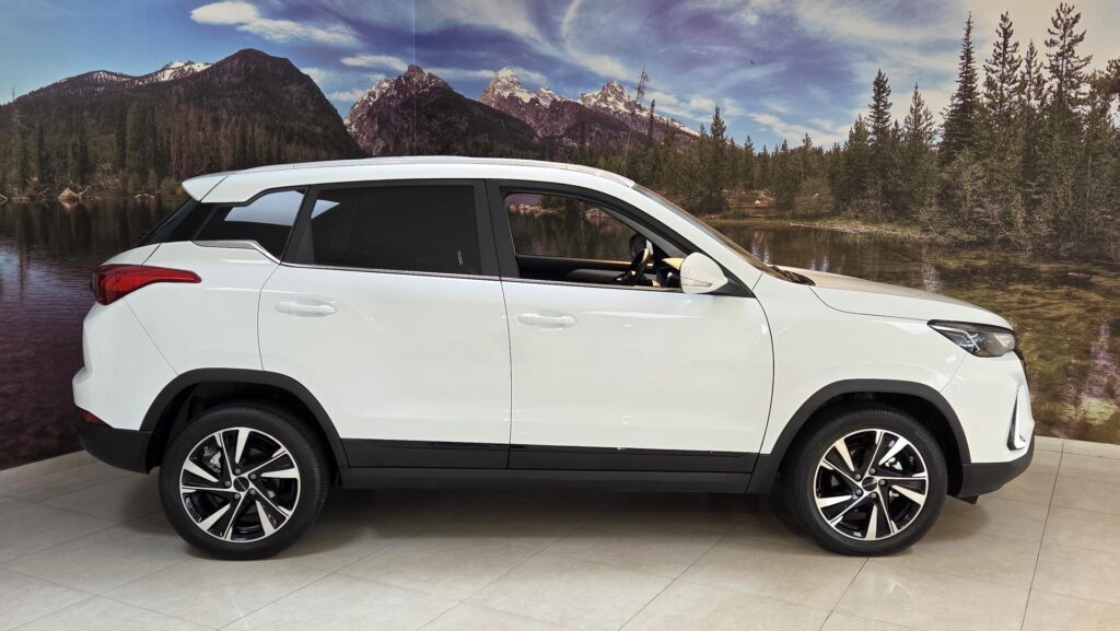 BAIC X35  1.5T 100kW 6MT 4x2 ALL IN