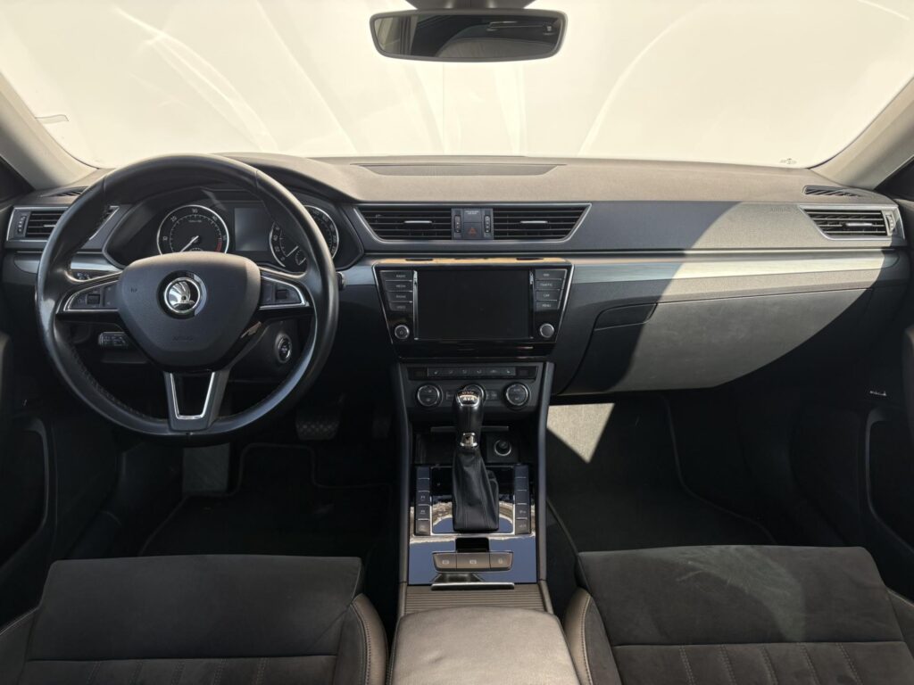 Škoda Superb  2.0 TDI 4x4 DSG / 140 kW Style Plus Comfort