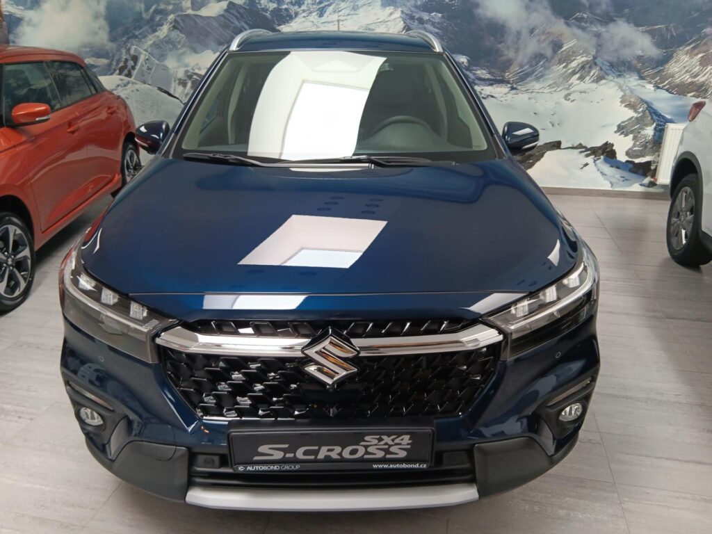 Suzuki S-Cross  ELEGANCE 1.4 HYBRID M/T 4x4