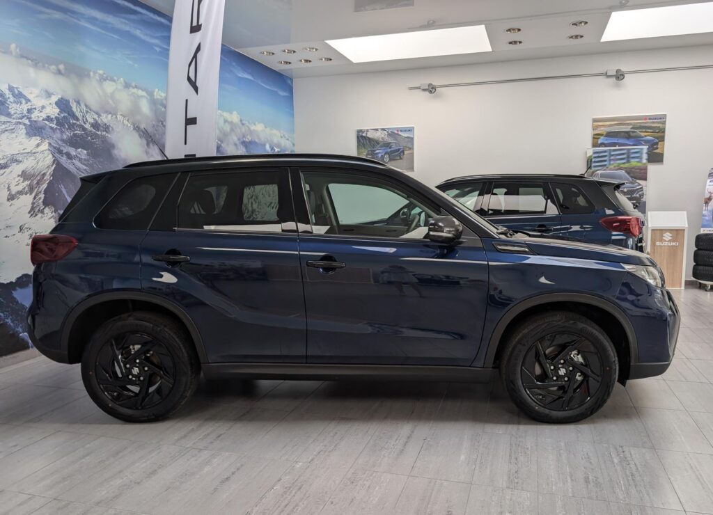 Suzuki Vitara  ELEGANCE 1.4 HYBRID M/T 4x4 BLACK EDITION (LIMITOVANÁ EDICE)