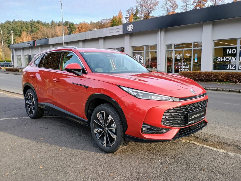 MG HS  EMOTION PHEV 200kW 4×2 3AT